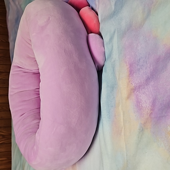 Sqiushmallows Beula the Purple Octopus Pet Bed - Picture 6 of 14